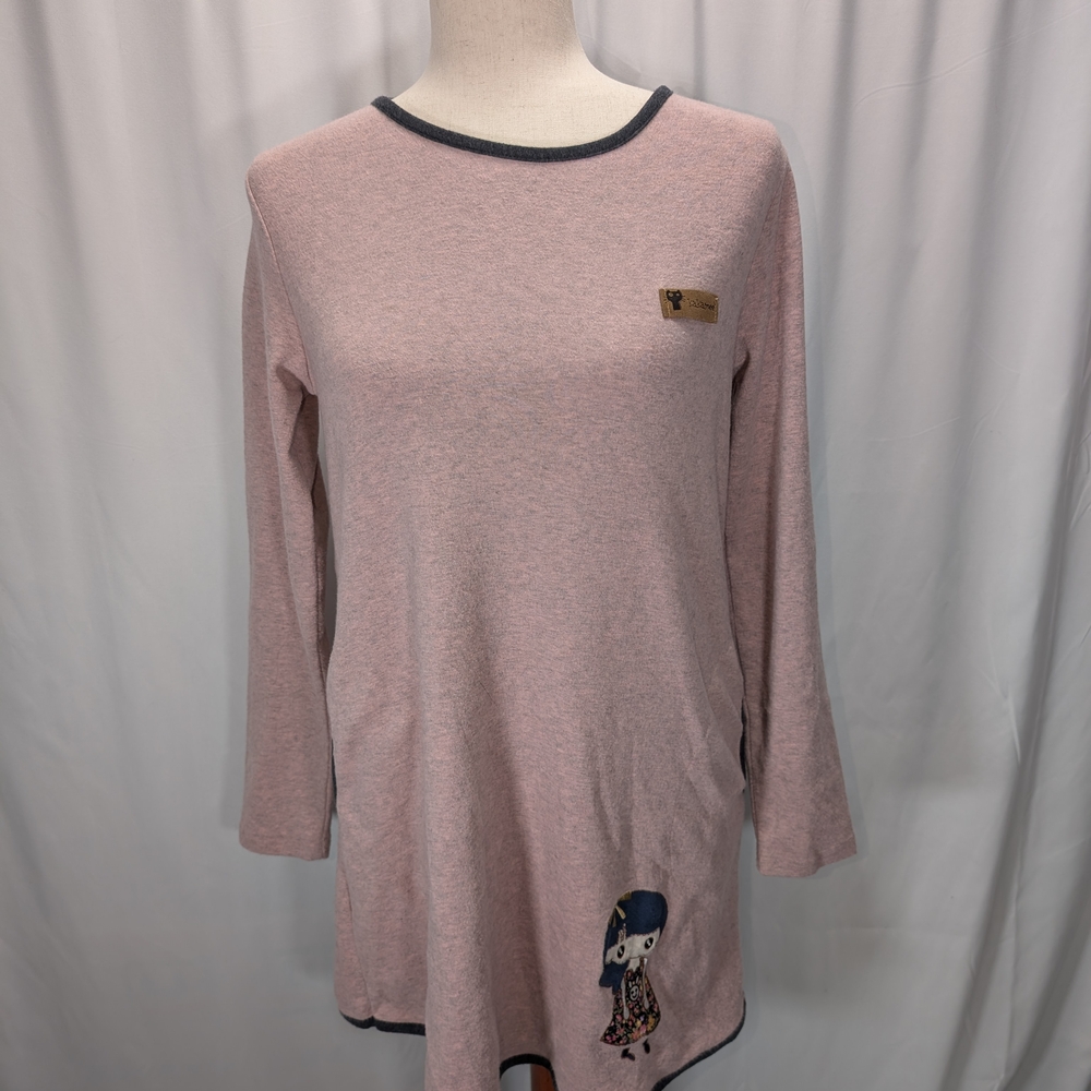 Long Sleeve Pink Dress with Graphic Detail